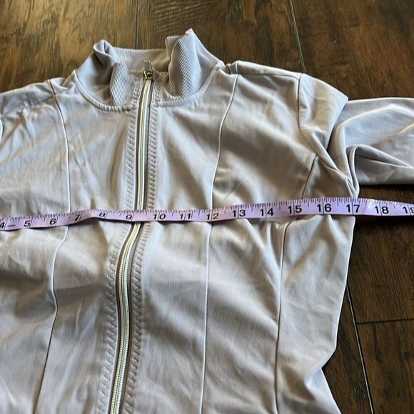 Athleta running workout  jacket zip front lilac color size S like new activewear - Picture 10 of 12
